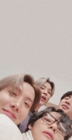 bts funny wallpaper