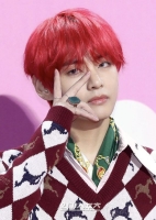 bts v red hair