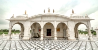 jal mandir pawapuri jain mandir