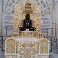 statue of munisuvratnath at jahazpur jain mandir jain mandir