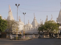 vardhman shahs temple and shantinath mandir in jamnagar jain mandir