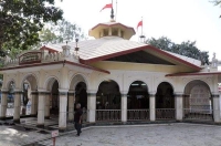 vardhman shahs temple and shantinath mandir in jamnagar jain mandir